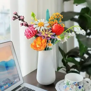 1070 Piece Eternal Flower Bouquet DIY Building Block Set with Vase, Small Particles Assembly Blocks, Room Decoration, Birthday Gift, Holiday Present, Eternal Rose Flowers