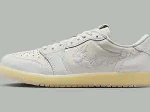 Nike Air Jordan 1 Low OG Rabbit Floral Swoosh IF4391-100 Men’s Shoes NEW