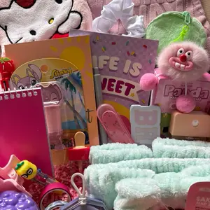 Deluxe Kawaii Magic Fashion Hair Accessory Bundle - Hairbands, Scrunchies for Stationery Gifting