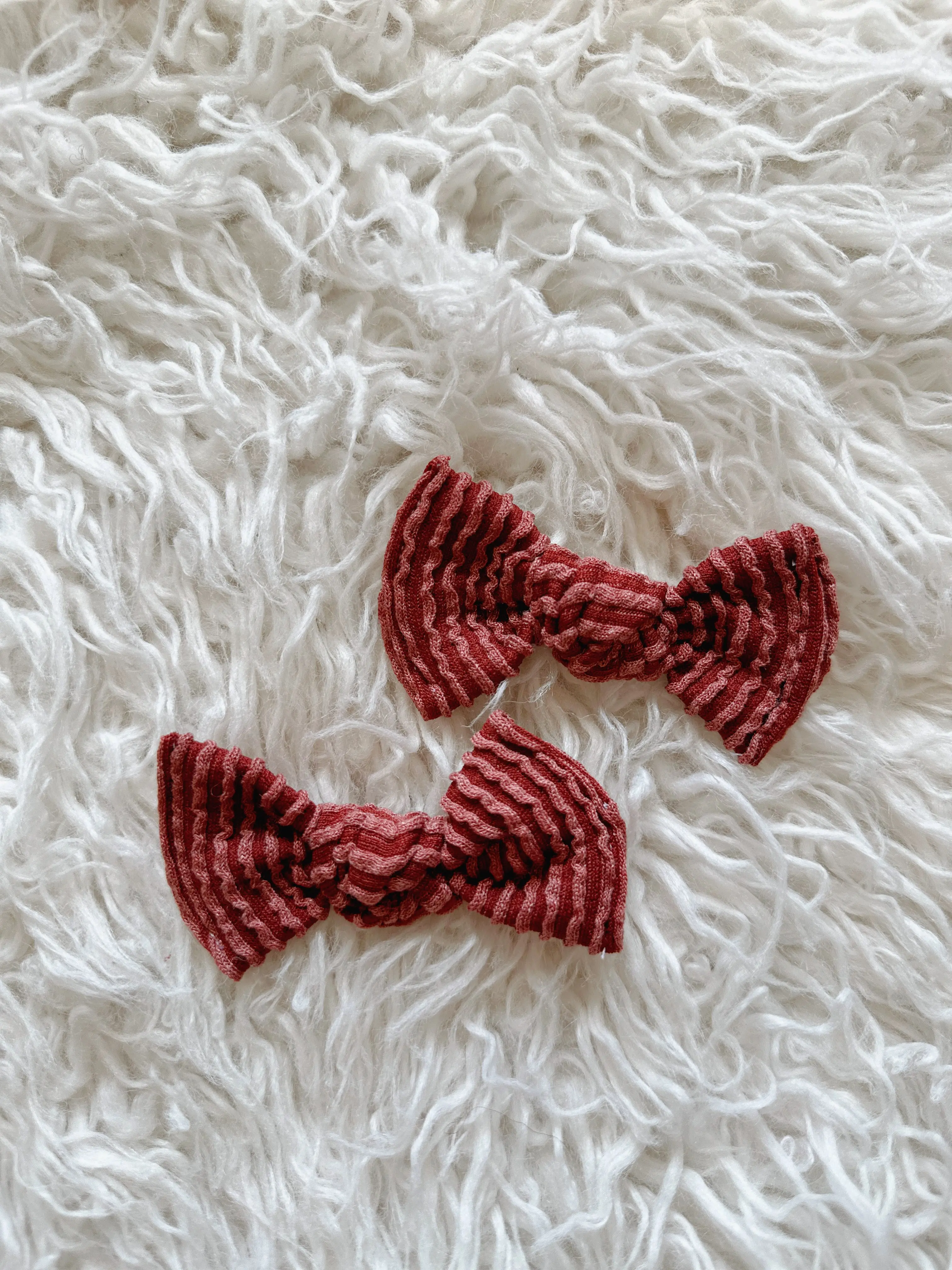 Textured Pigtail Clip Set - Wavy Ribbed Rust