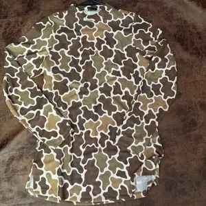 Camouflage Pattern Long Sleeve Top for Comfortable  mesh