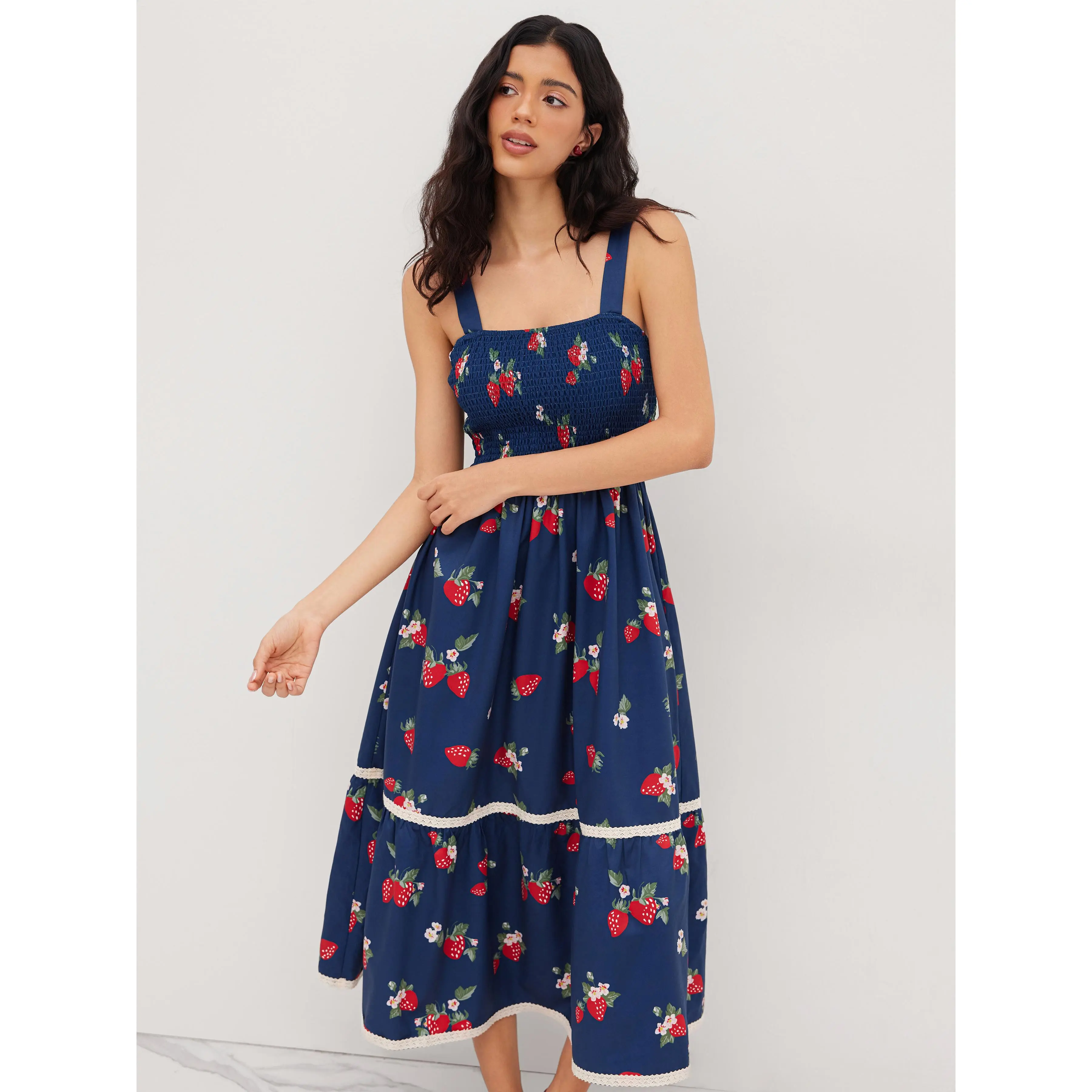 Cider Women's Casual Sleeveless Strawberry Plants Print Maxi Dress with Square Neckline & Shirred Tiered Bodice for Going Out & Cruise OOTD, Casual Wear, Elastane