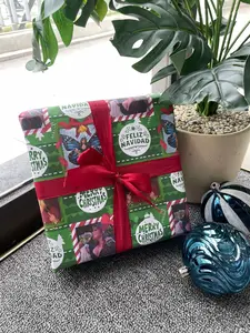 Jenni Rivera Wrapping Paper Festive Gift Wrap Class, Gift for Christmas