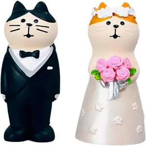 Figurines Set of 2, Miniature  Statues Wedding Table Decor, Cute Wedding Gifts for  Lovers, Anniversary Valentine's Day Cake Topper