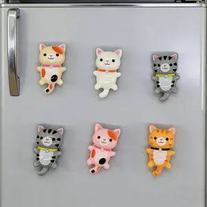 6pcs Cute And Cheerful Mixed-color Kitten Magnets, Mini Cute Kitten Fridge Magnets, Resin Accessories, Adorable Kittens, Funny Home Decorations, Suitable For Fridge Decorations, Home Decorations, DIY Crafts, Refrigerator Magnets Set