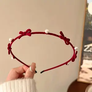 1pc of a Red Velvet Bow Headband Designed for Elegance And Cuteness, Featuring a Zinc Alloy Hairband with Decorative Elements. A Soft And Comfortable Hair Accessory Suitable for New Year Celebrations, Casual Outfits, And Special Events.