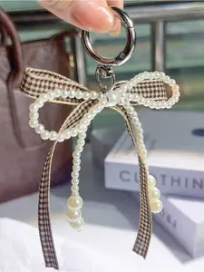 Vintage Checkered Ribbon Pearl Bow Keychain, French Elegant Bag Charm, Perfect Gift, Stylish Accessory for Women