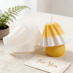 Cute 3D Table Lamp Style Candle Silicone Mold, Reusable Desk Lamp Shaped Candle Making Mould DIY Handmade Soap, Resin Crafts, Home Decoration Gift for Craft Lovers