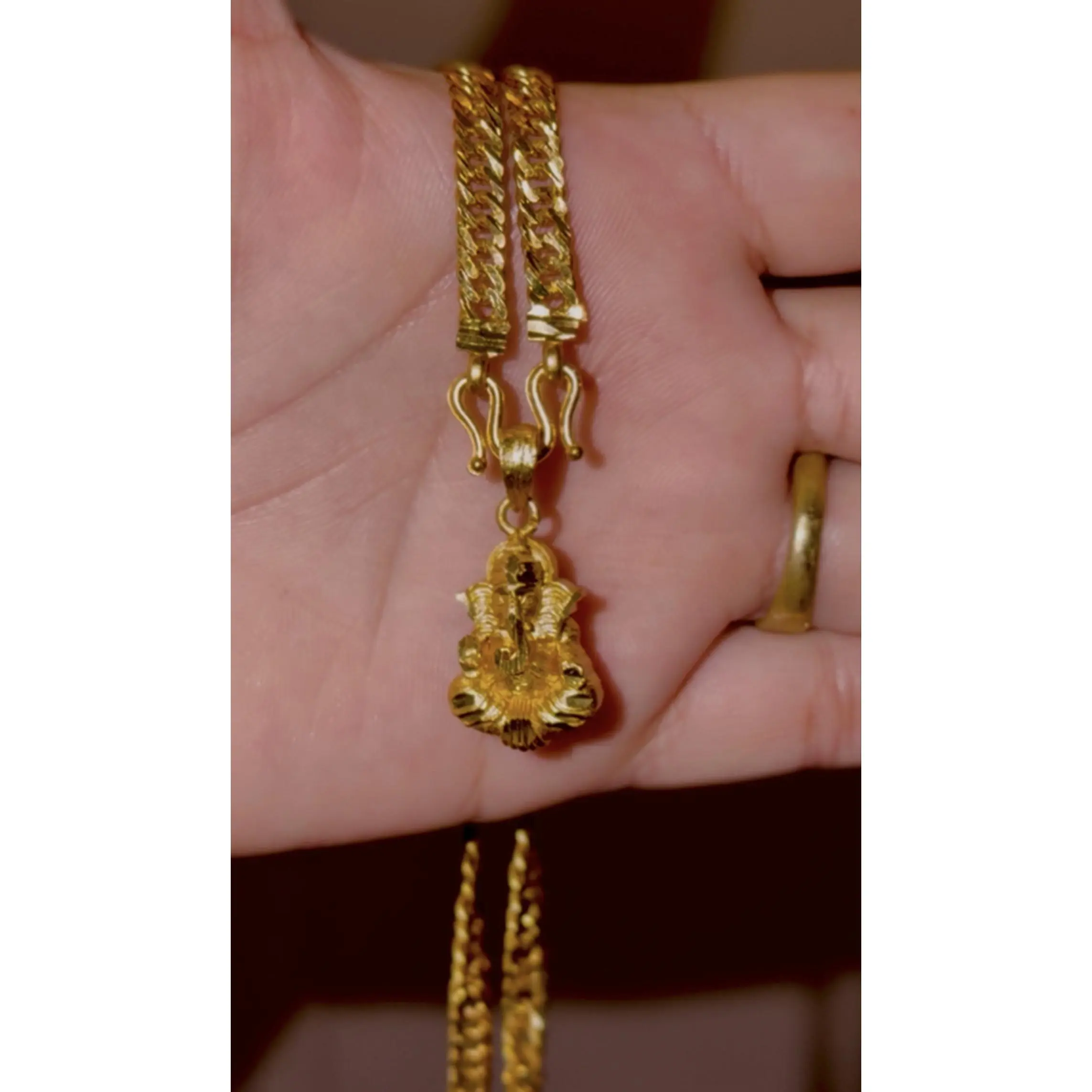 Panchadatu Sikri with Locket - Gold Color Chain with Ganesha Pendant - Traditional Jewelry for Women