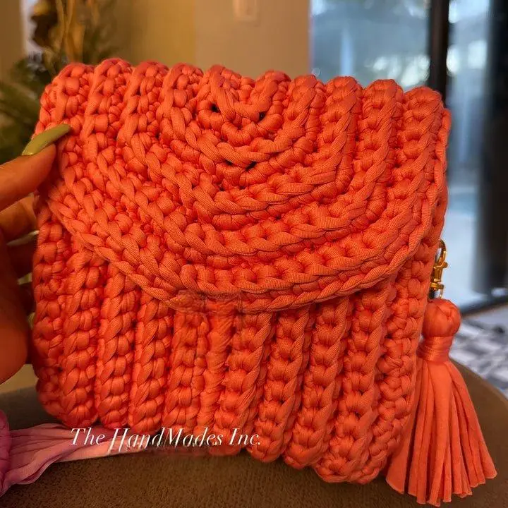 🍂 NEW FALL DROP: Vibrant Orange Crochet Crossbody Bag - Autumn Artesanal Collection
