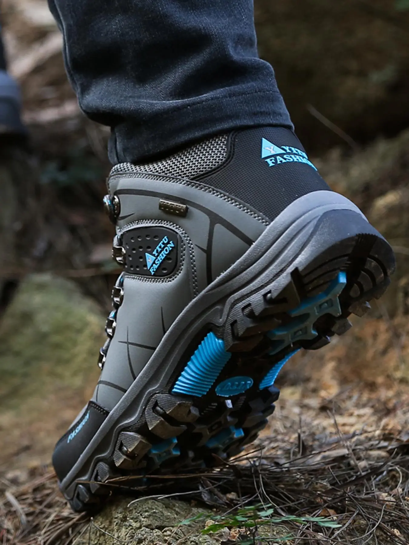 Lightweight Men's Hiking Boots, Anti-Slip Work Outdoor Shoes, Stylish Durable Climbing Boots, Ideal for Hiking Motorcycle Combat