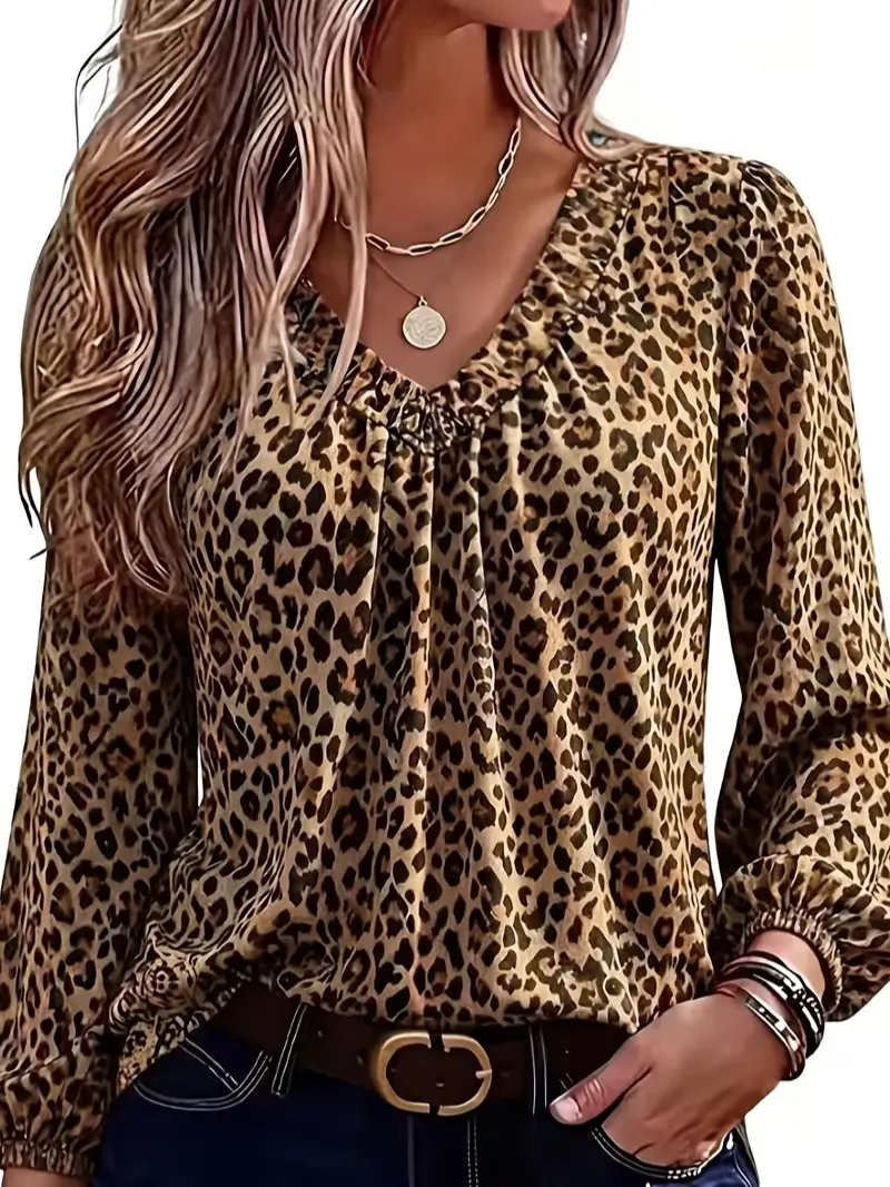 Leopard print long-sleeve V-neck blouse with front pleats, loose casual fit for spring and autumn, fashionable slimming women’s design with a relaxed silhouette