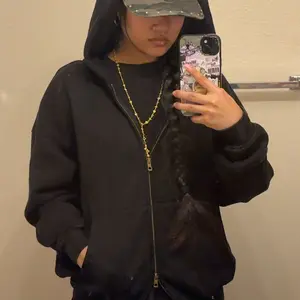 FAIABLE Unisex Oversized Acid Wash Sweatshirt with Double Zipper – Soft Fabric Washed Long Sleeve Pullover for Ultimate Comfort and Vintage Style – Minimalist Tops Perfect Basic Hoodie for Every Casual Occasion