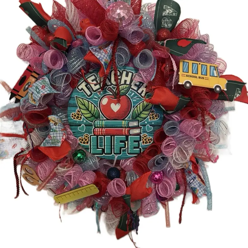 Teacher Appreciation Wreath with School Bus and Book Design for Classroom Decor