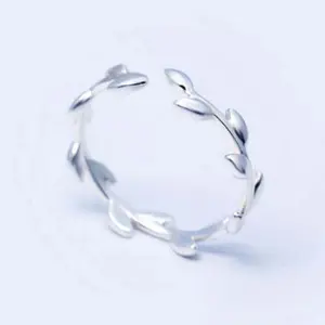 [Limited time event] Design sense branch literary fresh personality versatile leaf ring branch ring pinky ring fashion