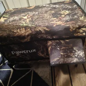 Clawsable Indestructible Heated Cat House for Outside Cats Winter, 100% Weatherproof, Safe Escape Door, Insulated Outdoor Cat Shelter with Heater for Feral Barn Cat Kitty