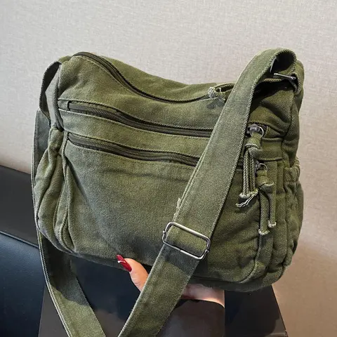 Retro Distressed Commuting Shoulder Bag, Multi-Zipper Layered Design with Adjustable Wide Strap, Workwear-Style Practical Commuter Messenger Bag for Daily Commute & Outdoor Use