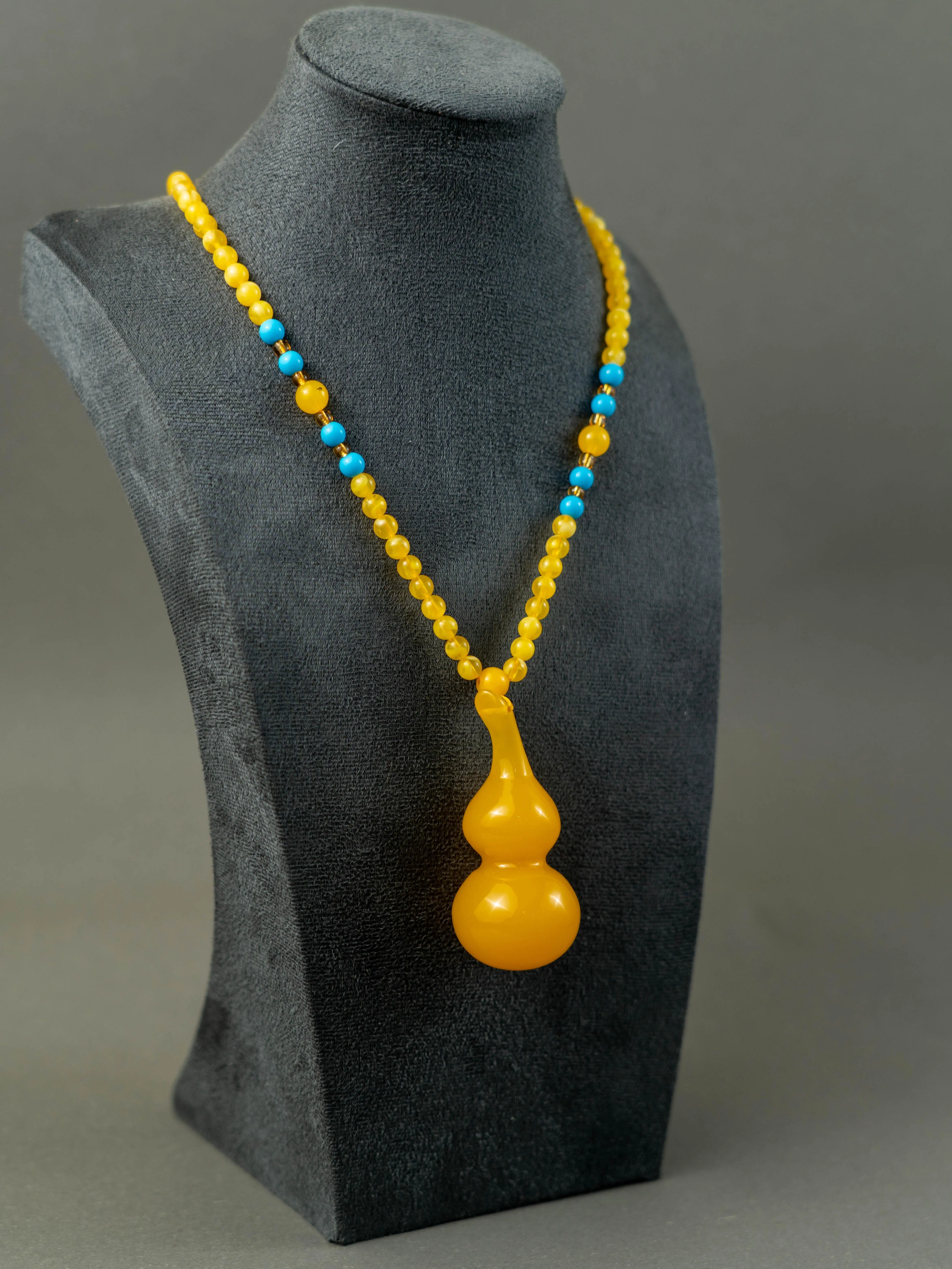 K.Fu Lu Zhiqi—Gourd Pendant Necklace