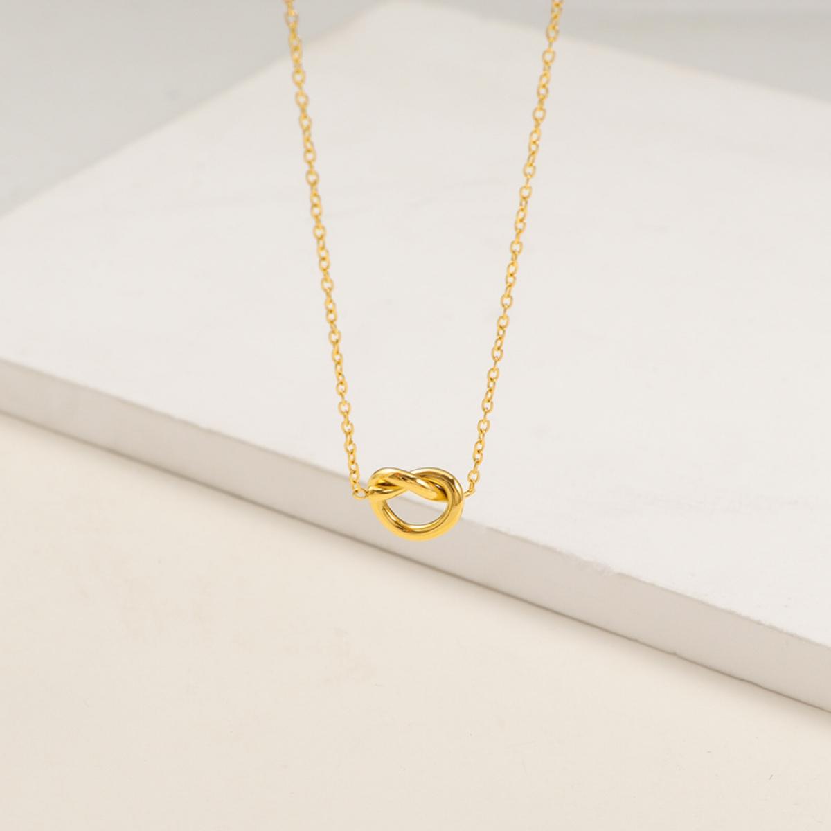 Elegant Love Knot Pendant Necklace for Women, Dainty Minimalist Statement Necklaces, Timeless Everyday Wear Jewelry, Perfect Gift for Her, Versatile Accessory for Party Daily Outfit, Premium Craftsmanship Design