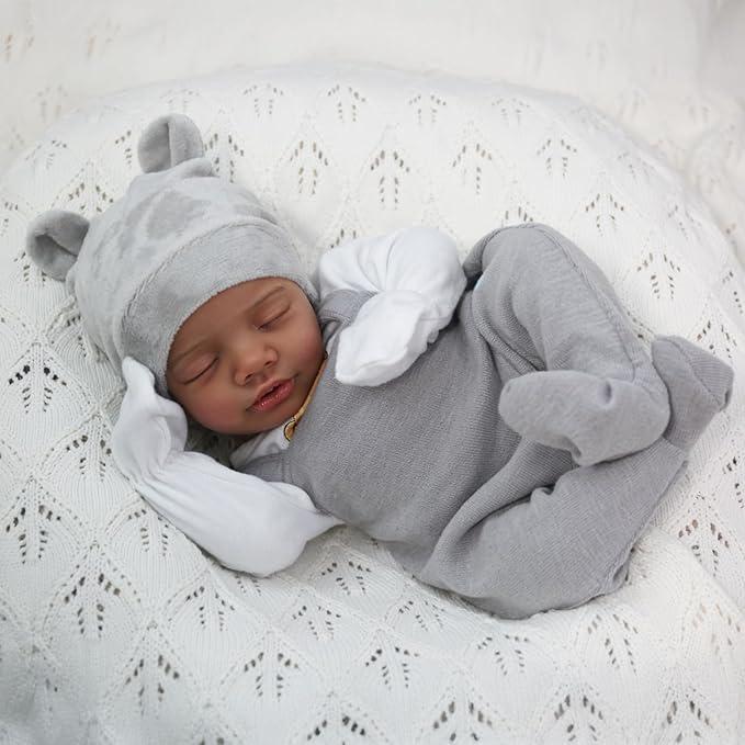 [WOOROY] Reborn Baby Doll New Released - 18 In Real Life Baby Doll African American Black and Brown Skin Boy Doll, Lifelike Newborn Baby Doll Poseable Soft Cloth Body, Gift Set with Accessories for Kids Aged 3+