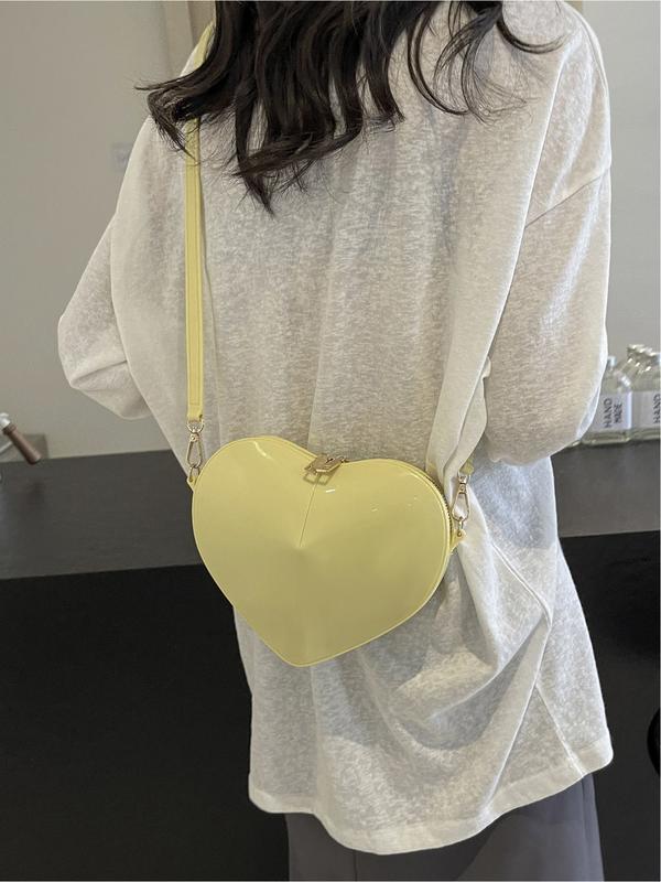 Elegant Heart-Shaped Shoulder Bag for Women, Glossy Design Crossbody Purse, Perfect for Shopping, Stylish Ladies' Accessory, Elegant Bags
