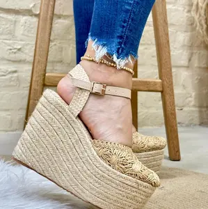 LUCHI <>Beige Sandal Platform Shoe with 12 cm Height and Braided Design for Elevated Style