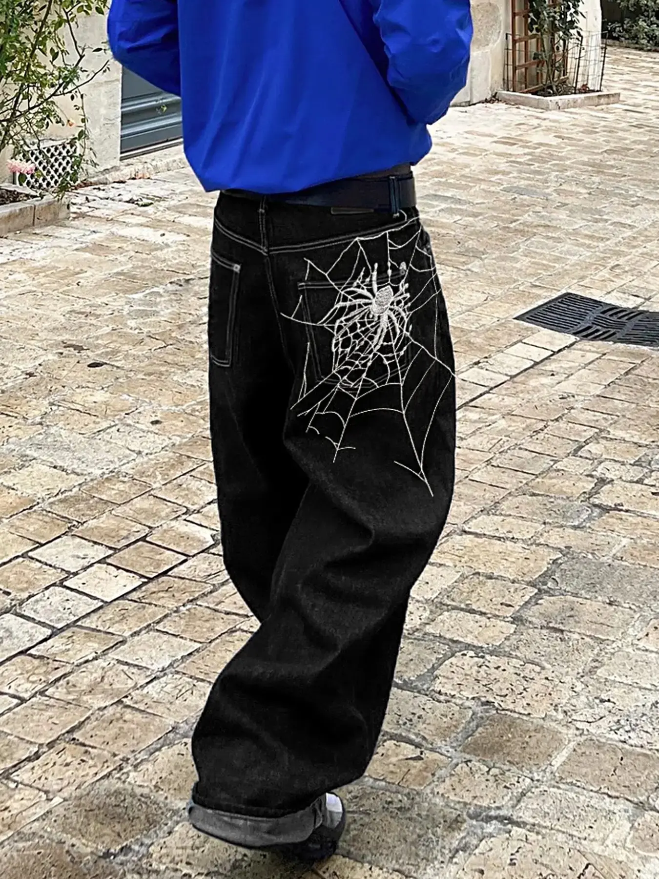 Men's Stylish Spider Web Pattern Embroidered Washed Denim Jeans, Casual Loose Fit Versatile Jeans for All Seasons, Comfortable Everyday Wear