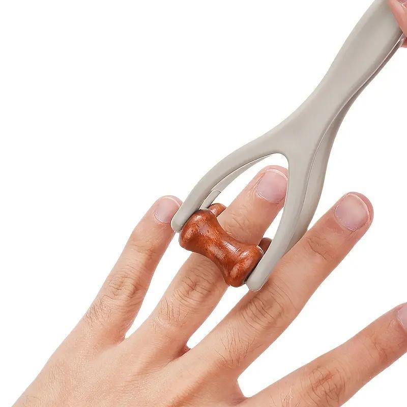 Hand Massager Tool, Dual-Sided Hardwood Roller for Trigger Finger Relief & Hand Comfort, Ideal for Carpal Tunnel Syndrome Treatment