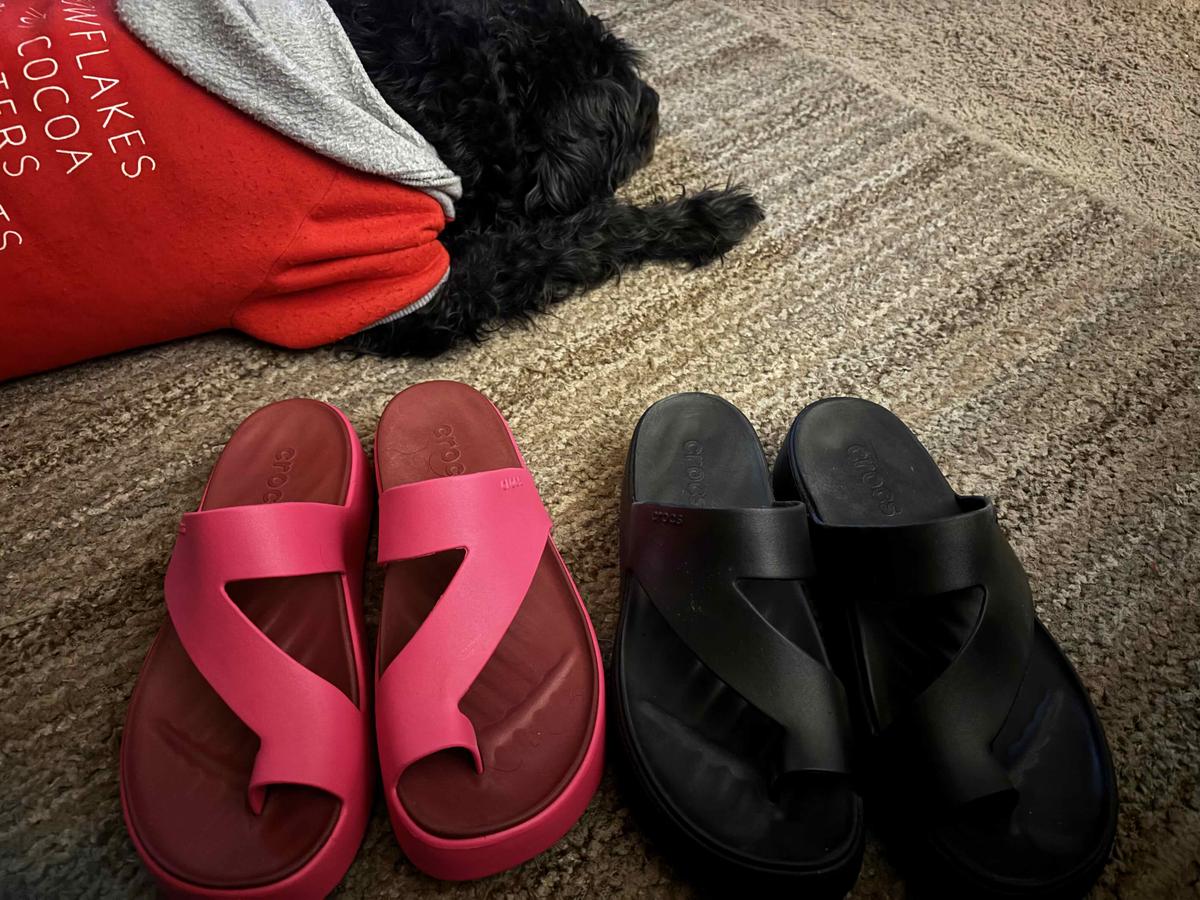 Item: Dragon Fruit, Womens 8