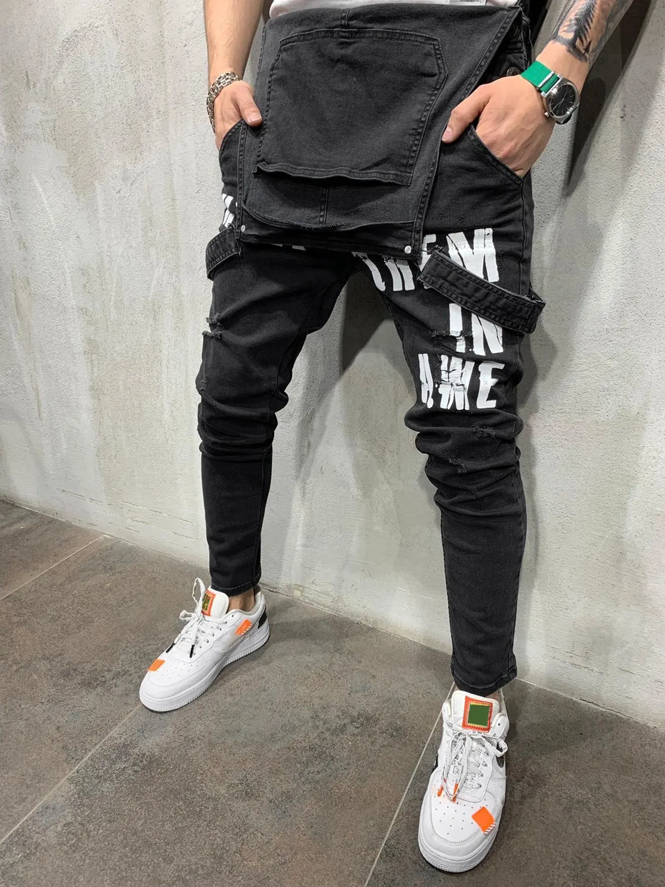 Men's Fashion Print Jumpsuit, Denim Overall Pants, Casual Loose Fit Jeans, Low Waist Slimming Design, Button Fly Closure, Pocket