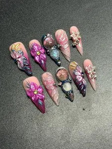 Gorgeous flower nails