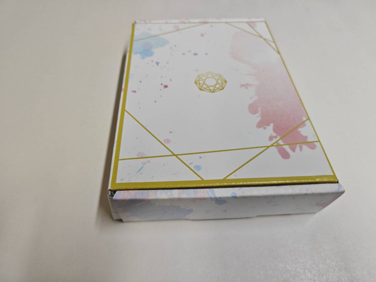 MYLOCKME 1 pcs  Exclusive White Gift Box Giveaway
