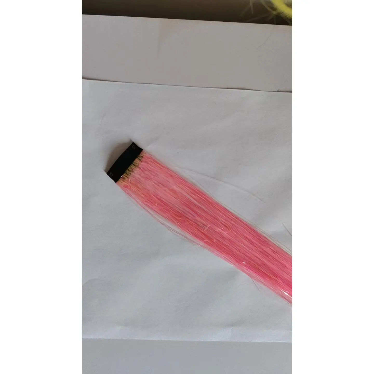 Magic fingernail glitter