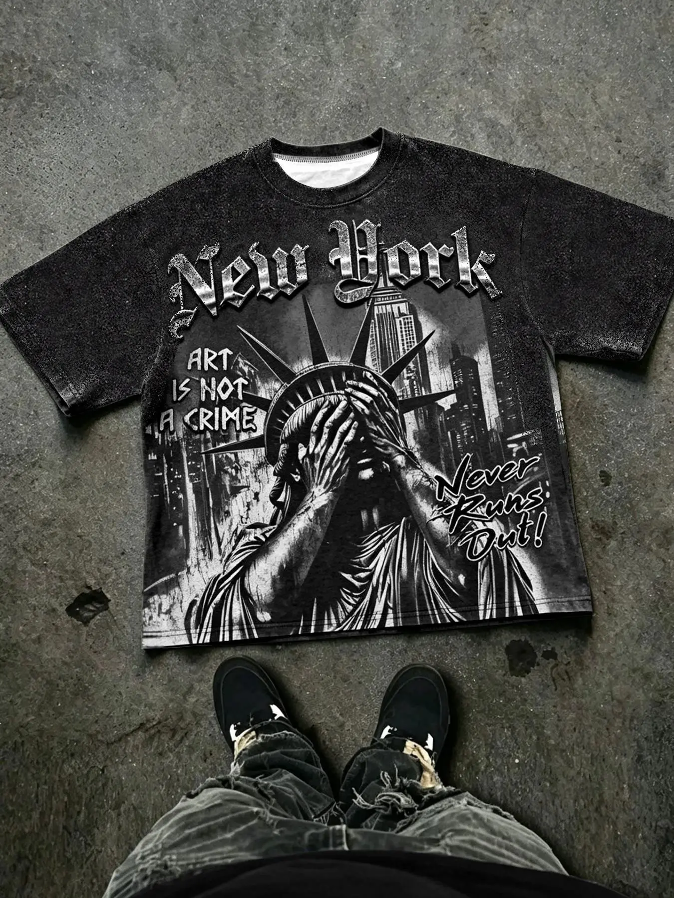 Men's Gothic Liberty Statue Print Loose Round Neck T-Shirt, Casual Graphic Tee, Vintage Street Style, Casual Fitted T-Shirt, Suitable for Various Occasions, Fashion, Menswear, Streetwear