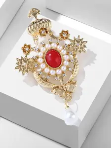 Baroque Vintage Fashion Crown Brooch, Resin Teardrop Pearl Pin Clip, Versatile Women's Clothing Accessory, Elegant Jewelry for All Occasions