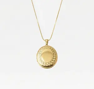 The Oval Photo Locket
