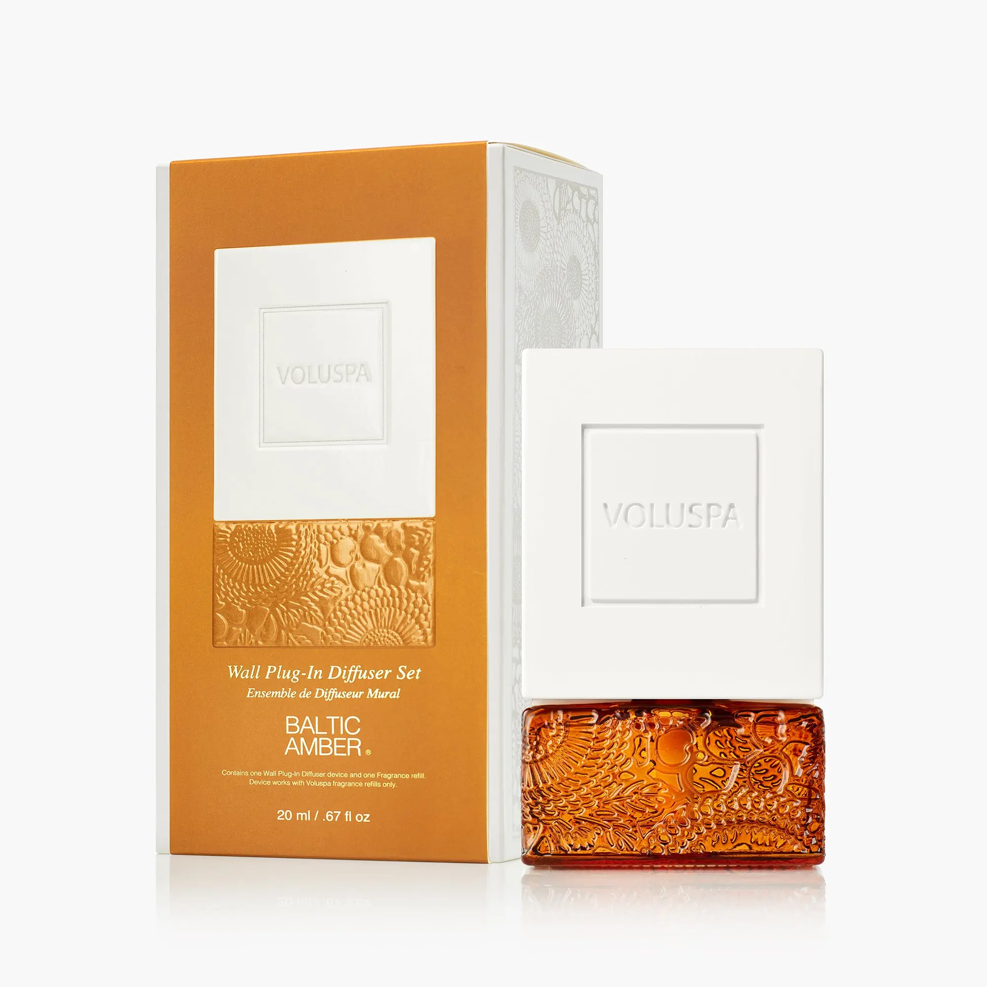 VOLUSPA Baltic Amber Wall Plug-In Starter Kit - Home Fragrance Wall Diffuser with Vanilla Scent for Room Scenting