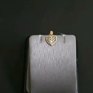 14k gold pendant