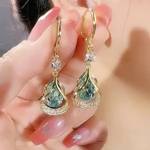 1 Pair Luxurious Gold Water Drop Earrings, Paired with Pink and Transparent Cubic Zirconia - Elegant Alloy Pendant Jewelry for Women, Suitable for Parties, Novel Earrings