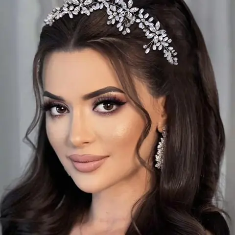 Faux Pearl & Rhinestone Decorated Bridal Headwear, Elegant Exquisite Bridal Headwear, Wedding Party Decor, Bridal Headwear for Wedding Party Decor, Tiara, Headpiece, Bridal Accessories, Hairpiece, Headband, Bridal Crown, Handcrafted Quality, Shimmer