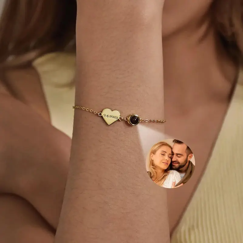 Personalised Photo Name Bracelet Projection Bracelet for Women Engraved Heart Picture Bracelet Best Friend Memorial Jewelry Gift