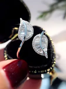 1 PC Charm Leaf White Cubic Zirconia Ring for Women Wedding Engagement Party Valentine's Day Gift