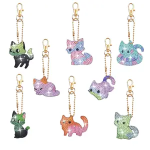 Cute Animal Design Keychain DIY Set, 8 Counts/set Rhinestone Decor Keychain, DIY Diamond Arts Colorful Painting Keychain Kit, Backpack Pendant Art and Craft Gift, Holiday Party Decoration, Keychain Kawaii