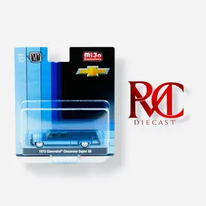 M2 MACHINES 1:64 1973 CHEVROLET CHEYENNE SUPER 30 DUALLY WITH CAMPER SHELL – BLUE