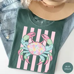 Comfort Colors Coastal Crab T-Shirt, Preppy Seashell Beach Tee, Coquette Pastel Striped T-Shirt, Ocean Lover Summer Tee, Women Top, For Woman