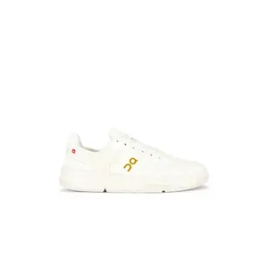 On The Roger Clubhouse Ace Sneaker in Ivory & Dew