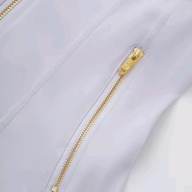 Sculpt Touch Gold Zipper Active Set – Minimalist Women's Vest & Shorts, High-Waisted Yoga Outfit