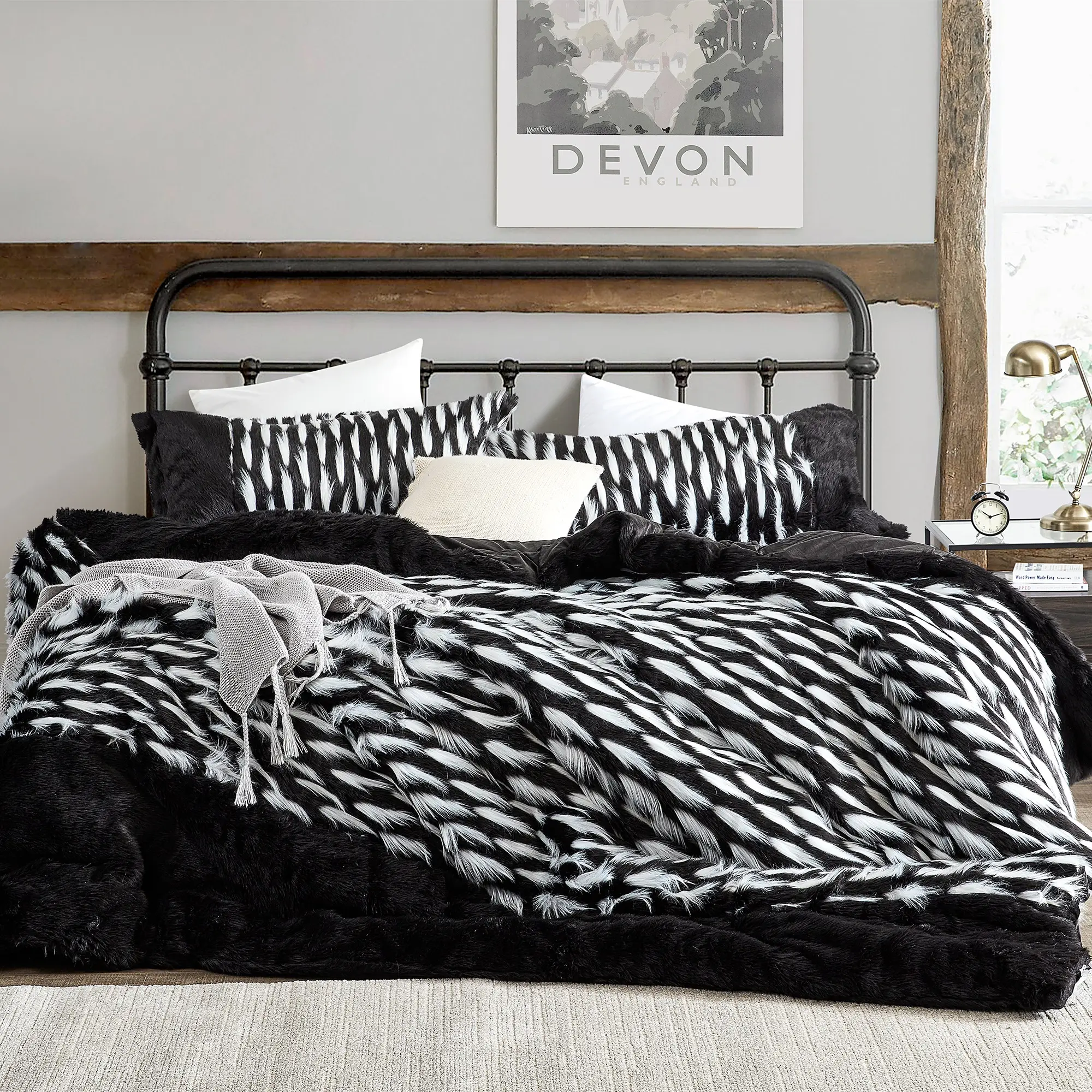 Tiger Lion - Coma Inducer Oversized Faux Fur Comforter - Zebra Black