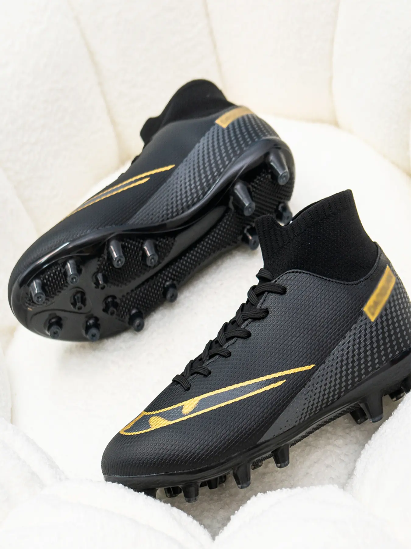 High-Top Soccer Shoes Football Boots Fg/ag for Men & Youth, Classic, Breathable Anti-Slip Design, All-Season Use, Competition Training Footwear
