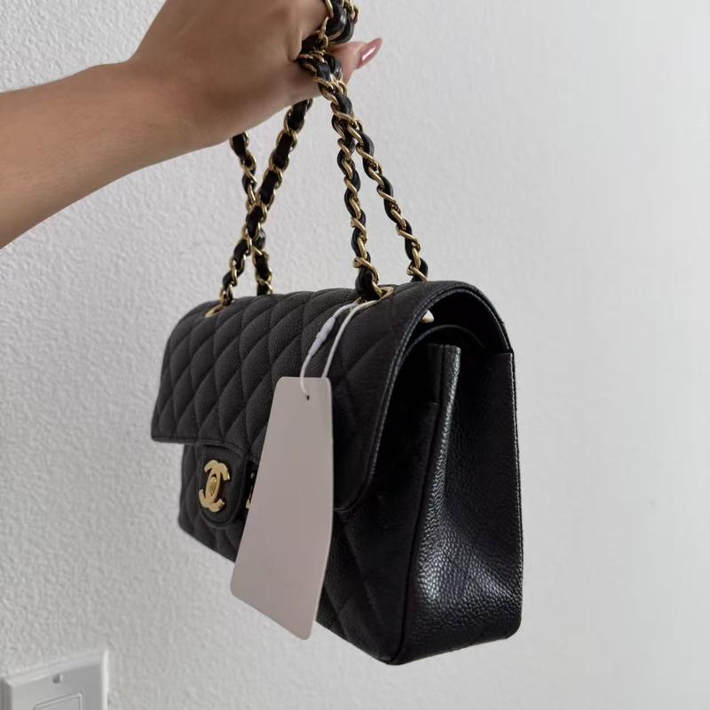 Pre-owned CHANEL AS Bag Accessories BAGS Versatile Quilted Design with Gold Hardware for Any Occasion Elevate Your Style with Timeless Elegance